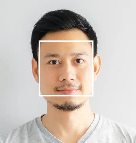 Cum aleg ochelarii pentru o fata in forma patrata