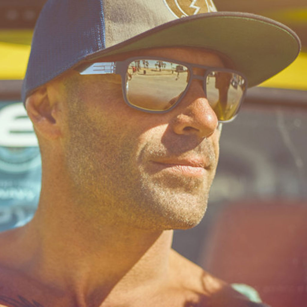 ic! Berlin Wipeout Chrome Marine-Blue Polarized Mirrored - OchelariDirect