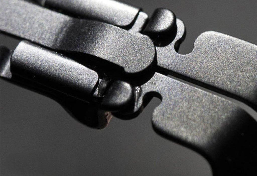 ic! berlin Sven H.-Graphite-Black - OchelariDirect